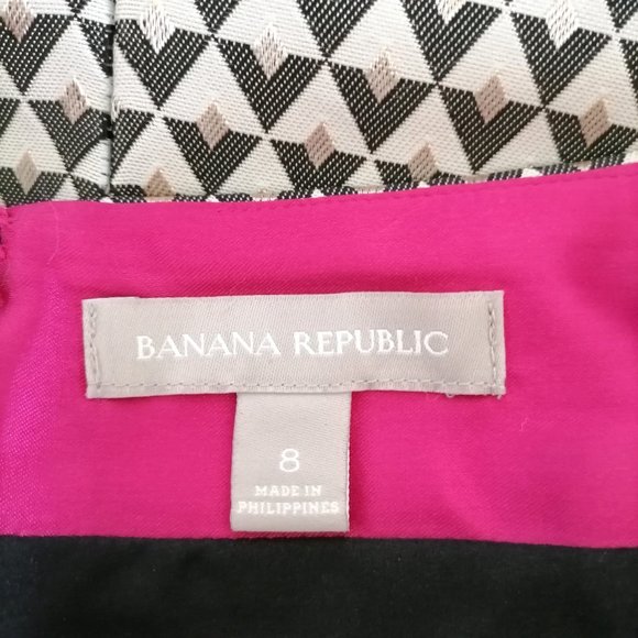 Banana Republic Black Neutral Gold Back Slit Geometric Straight Skirt Size 8 - Picture 5 of 7